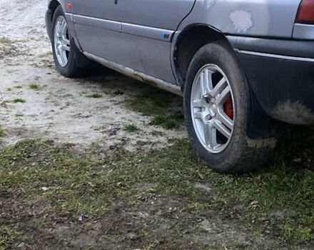 Серый Форд Эскорт, объемом двигателя 1.6 л и пробегом 50 тыс. км за 500 $, фото 1 на Automoto.ua