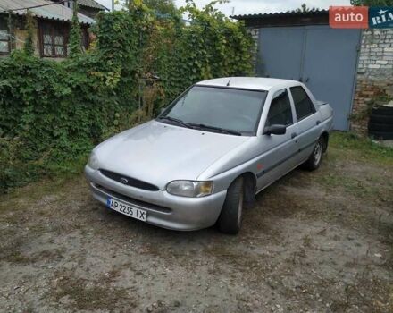 Серый Форд Эскорт, объемом двигателя 1.3 л и пробегом 258 тыс. км за 1000 $, фото 7 на Automoto.ua
