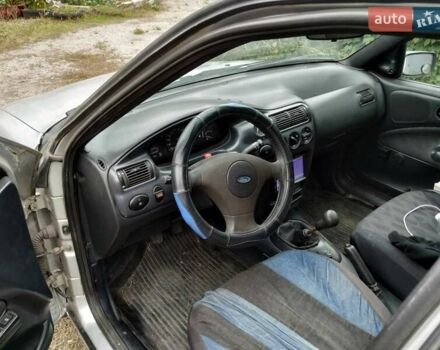Серый Форд Эскорт, объемом двигателя 1.3 л и пробегом 258 тыс. км за 1000 $, фото 5 на Automoto.ua