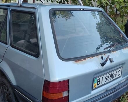 Серый Форд Эскорт, объемом двигателя 1.3 л и пробегом 180 тыс. км за 1417 $, фото 3 на Automoto.ua