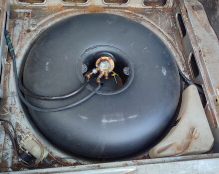 Серый Форд Эскорт, объемом двигателя 1.3 л и пробегом 180 тыс. км за 1417 $, фото 4 на Automoto.ua