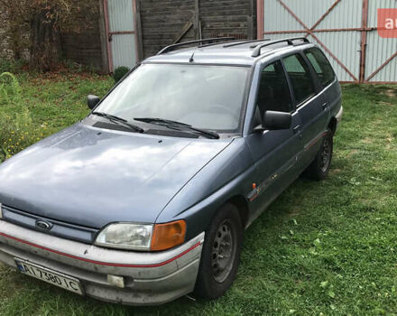 Серый Форд Эскорт, объемом двигателя 1.75 л и пробегом 300 тыс. км за 2000 $, фото 1 на Automoto.ua