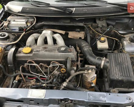 Серый Форд Эскорт, объемом двигателя 1.75 л и пробегом 300 тыс. км за 2000 $, фото 5 на Automoto.ua