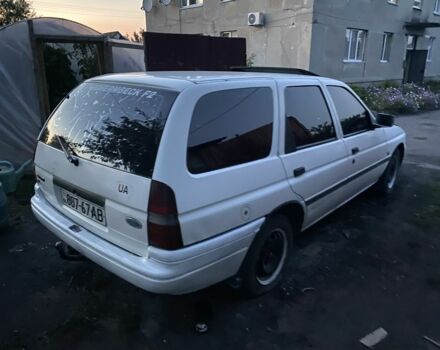 Сірий Форд Ескорт, об'ємом двигуна 1.8 л та пробігом 293 тис. км за 1100 $, фото 2 на Automoto.ua