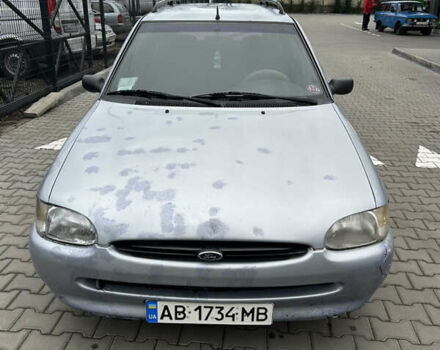 Серый Форд Эскорт, объемом двигателя 1.59 л и пробегом 350 тыс. км за 850 $, фото 5 на Automoto.ua