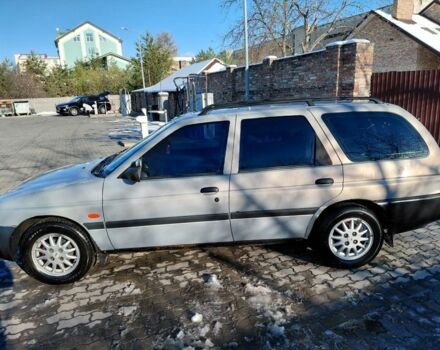 Сірий Форд Ескорт, об'ємом двигуна 1.8 л та пробігом 289 тис. км за 1000 $, фото 8 на Automoto.ua