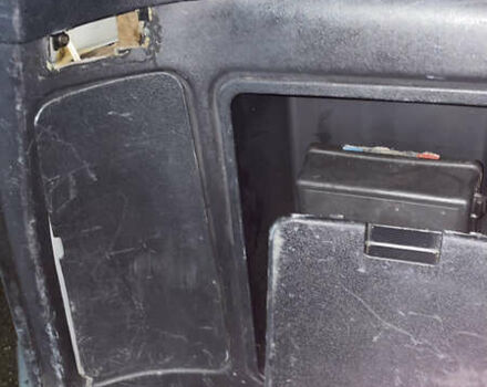 Серый Форд Эскорт, объемом двигателя 1.6 л и пробегом 602 тыс. км за 3000 $, фото 16 на Automoto.ua