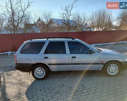Сірий Форд Ескорт, об'ємом двигуна 1.8 л та пробігом 289 тис. км за 1000 $, фото 4 на Automoto.ua