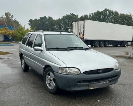 Серый Форд Эскорт, объемом двигателя 1.6 л и пробегом 228 тыс. км за 1402 $, фото 5 на Automoto.ua