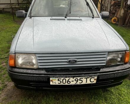 Сірий Форд Ескорт, об'ємом двигуна 1.1 л та пробігом 3 тис. км за 700 $, фото 1 на Automoto.ua
