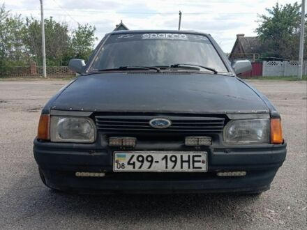 Серый Форд Эскорт, объемом двигателя 1.3 л и пробегом 287 тыс. км за 792 $, фото 1 на Automoto.ua