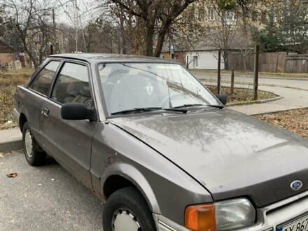 Форд Эскорт 1987 в Харькове на Automoto.ua Серый Форд Эскорт, объемом двигателя 1.3 л и пробегом 200 тыс. км за 550 $, фото 1 на Automoto.ua
