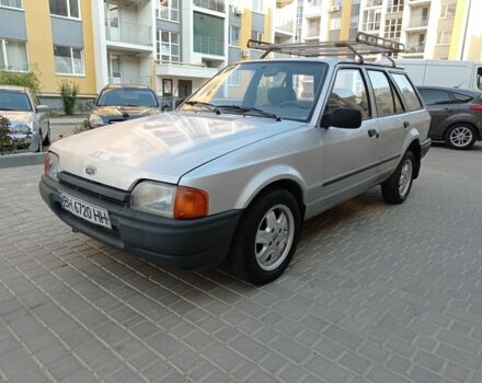 Сірий Форд Ескорт, об'ємом двигуна 1.4 л та пробігом 154 тис. км за 1250 $, фото 1 на Automoto.ua