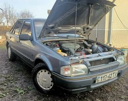 Серый Форд Эскорт, объемом двигателя 1.3 л и пробегом 100 тыс. км за 850 $, фото 1 на Automoto.ua