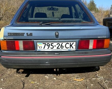 Серый Форд Эскорт, объемом двигателя 1.4 л и пробегом 0 тыс. км за 220 $, фото 1 на Automoto.ua