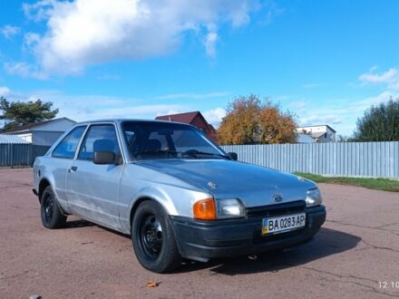 Серый Форд Эскорт, объемом двигателя 0 л и пробегом 13 тыс. км за 435 $, фото 1 на Automoto.ua