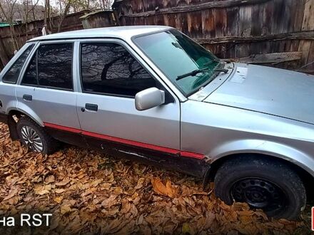 Форд Ескорт 1988 у Чернігові на Automoto.ua Сірий Форд Ескорт, об'ємом двигуна 14 л та пробігом 300 тис. км за 650 $, фото 1 на Automoto.ua