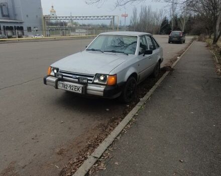 Серый Форд Эскорт, объемом двигателя 1.6 л и пробегом 435 тыс. км за 559 $, фото 1 на Automoto.ua