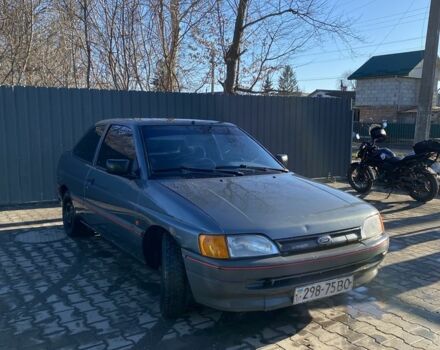 Серый Форд Эскорт, объемом двигателя 1.4 л и пробегом 41 тыс. км за 750 $, фото 1 на Automoto.ua