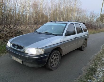 Сірий Форд Ескорт, об'ємом двигуна 1.8 л та пробігом 9 тис. км за 782 $, фото 1 на Automoto.ua