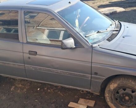 Серый Форд Эскорт, объемом двигателя 1.4 л и пробегом 300 тыс. км за 461 $, фото 1 на Automoto.ua