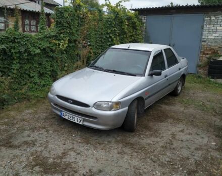 Серый Форд Эскорт, объемом двигателя 1.3 л и пробегом 258 тыс. км за 1000 $, фото 1 на Automoto.ua