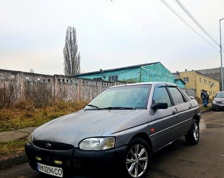 Сірий Форд Ескорт, об'ємом двигуна 1.3 л та пробігом 150 тис. км за 800 $, фото 1 на Automoto.ua