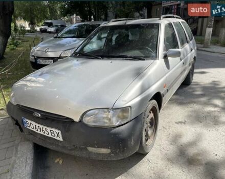 Серый Форд Эскорт, объемом двигателя 1.6 л и пробегом 200 тыс. км за 2100 $, фото 1 на Automoto.ua