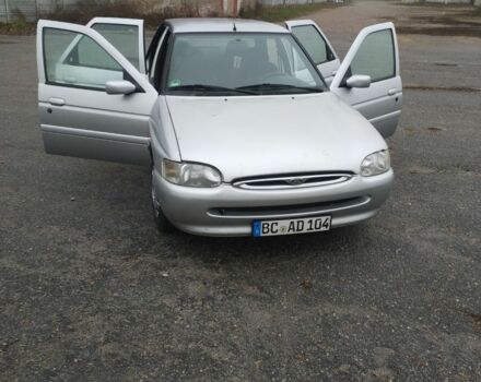 Серый Форд Эскорт, объемом двигателя 1.6 л и пробегом 164 тыс. км за 1450 $, фото 1 на Automoto.ua