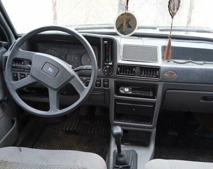 Синий Форд Эскорт, объемом двигателя 1.6 л и пробегом 184 тыс. км за 950 $, фото 3 на Automoto.ua