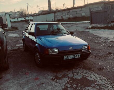 Синий Форд Эскорт, объемом двигателя 1.3 л и пробегом 123 тыс. км за 638 $, фото 5 на Automoto.ua