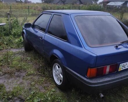 Синий Форд Эскорт, объемом двигателя 1.4 л и пробегом 100 тыс. км за 700 $, фото 2 на Automoto.ua