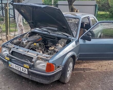 Синій Форд Ескорт, об'ємом двигуна 1.4 л та пробігом 3 тис. км за 594 $, фото 2 на Automoto.ua