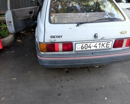Синий Форд Эскорт, объемом двигателя 1.3 л и пробегом 500 тыс. км за 550 $, фото 8 на Automoto.ua