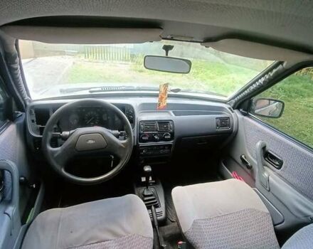 Синий Форд Эскорт, объемом двигателя 1.3 л и пробегом 100 тыс. км за 800 $, фото 3 на Automoto.ua