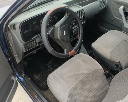 Синій Форд Ескорт, об'ємом двигуна 1.3 л та пробігом 250 тис. км за 700 $, фото 18 на Automoto.ua