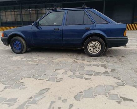 Синій Форд Ескорт, об'ємом двигуна 1.3 л та пробігом 250 тис. км за 700 $, фото 3 на Automoto.ua