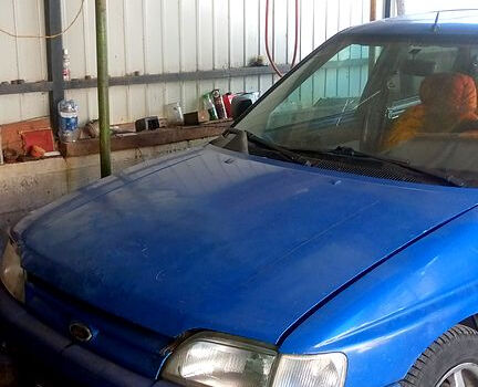 Синий Форд Эскорт, объемом двигателя 1.4 л и пробегом 430 тыс. км за 650 $, фото 4 на Automoto.ua