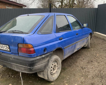 Синий Форд Эскорт, объемом двигателя 1.8 л и пробегом 370 тыс. км за 1000 $, фото 1 на Automoto.ua
