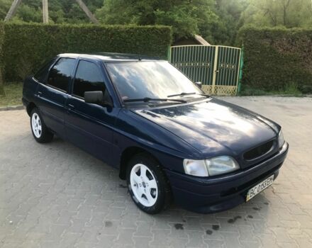 Синий Форд Эскорт, объемом двигателя 1.4 л и пробегом 130 тыс. км за 1000 $, фото 6 на Automoto.ua