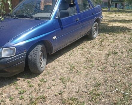 Синий Форд Эскорт, объемом двигателя 1 л и пробегом 200 тыс. км за 700 $, фото 3 на Automoto.ua