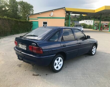 Синий Форд Эскорт, объемом двигателя 1.4 л и пробегом 130 тыс. км за 1000 $, фото 3 на Automoto.ua