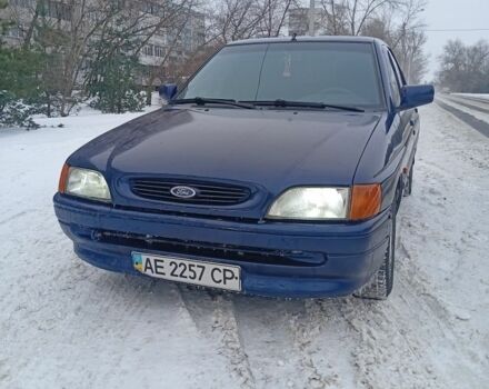 Синій Форд Ескорт, об'ємом двигуна 1.6 л та пробігом 250 тис. км за 1400 $, фото 6 на Automoto.ua