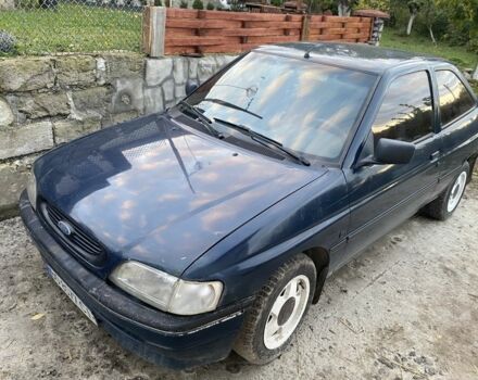 Синий Форд Эскорт, объемом двигателя 1.4 л и пробегом 250 тыс. км за 1300 $, фото 11 на Automoto.ua