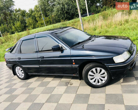 Синий Форд Эскорт, объемом двигателя 1.4 л и пробегом 300 тыс. км за 1850 $, фото 2 на Automoto.ua