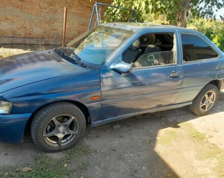 Синий Форд Эскорт, объемом двигателя 1.6 л и пробегом 1000 тыс. км за 671 $, фото 1 на Automoto.ua