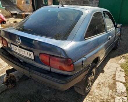 Синий Форд Эскорт, объемом двигателя 1.6 л и пробегом 1000 тыс. км за 671 $, фото 2 на Automoto.ua