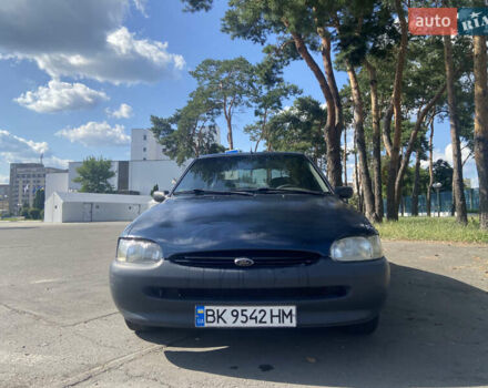 Синий Форд Эскорт, объемом двигателя 1.39 л и пробегом 272 тыс. км за 1100 $, фото 1 на Automoto.ua