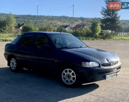 Синій Форд Ескорт, об'ємом двигуна 1.3 л та пробігом 300 тис. км за 1700 $, фото 1 на Automoto.ua