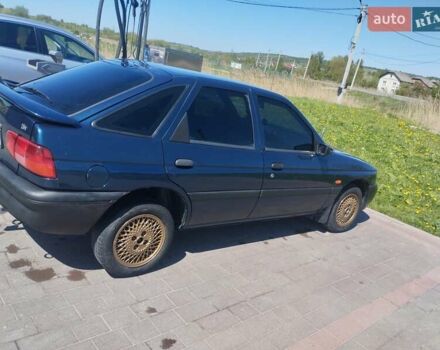 Синий Форд Эскорт, объемом двигателя 1.6 л и пробегом 1 тыс. км за 1700 $, фото 3 на Automoto.ua